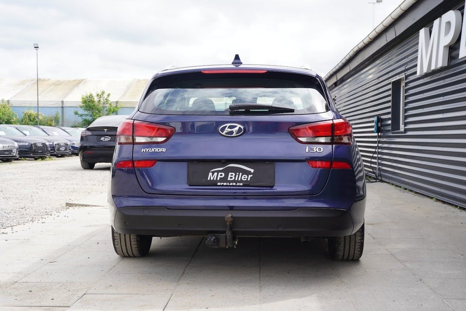 Hyundai i30 1,6 CRDi 110 Trend stc. DCT 5d