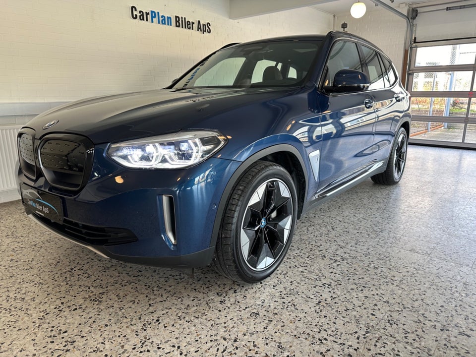 BMW iX3 Charged Plus Van 5d