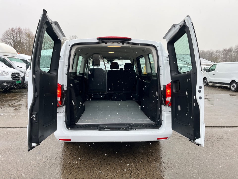 Mercedes eVito 129 Tourer PRO L Van
