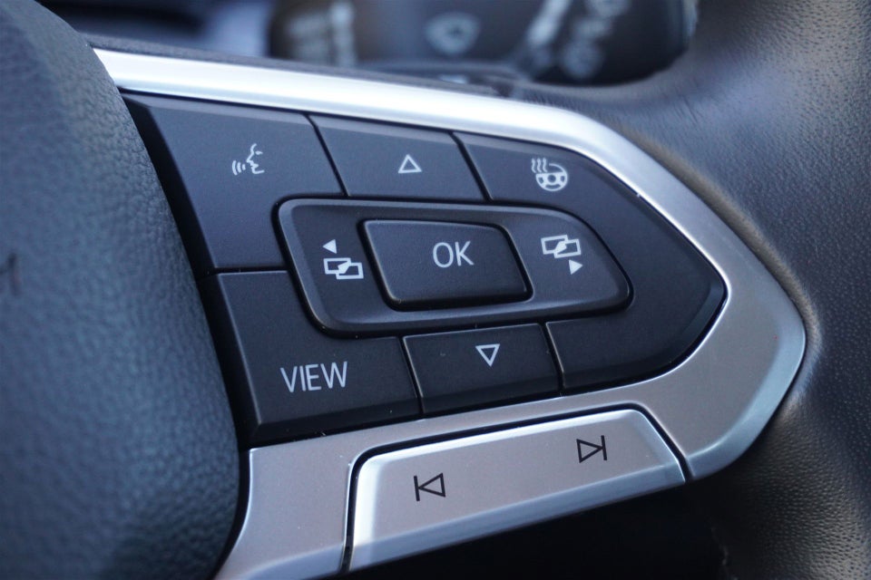VW Golf VIII 1,4 eHybrid DSG 5d