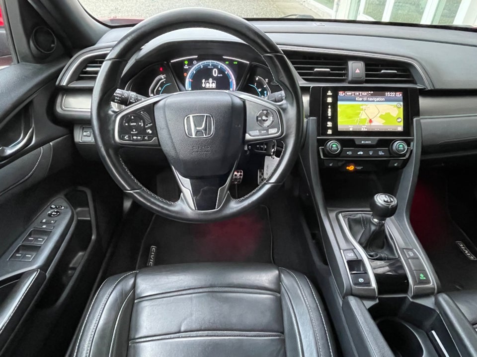 Honda Civic 1,0 VTEC Turbo Elegance 5d