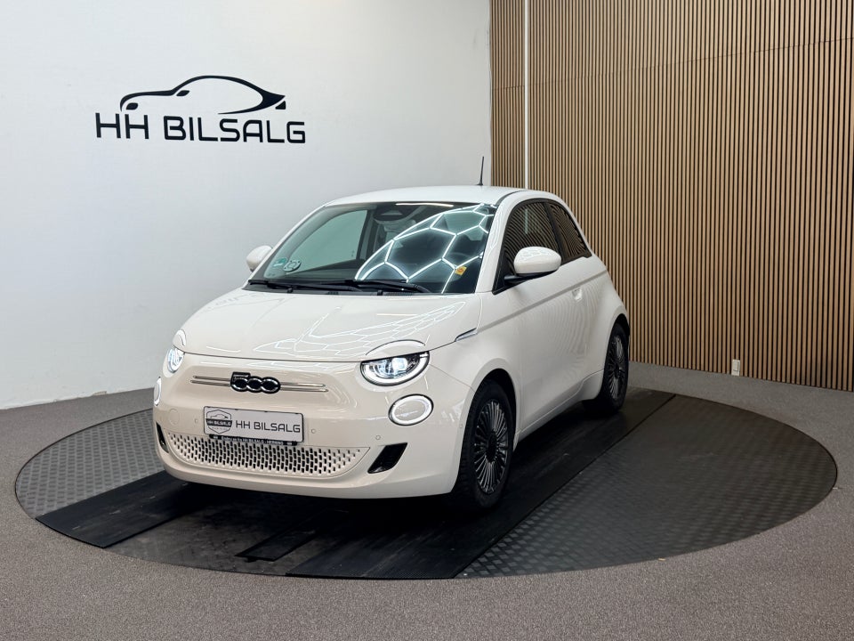 Fiat 500e 42 Icon 3d