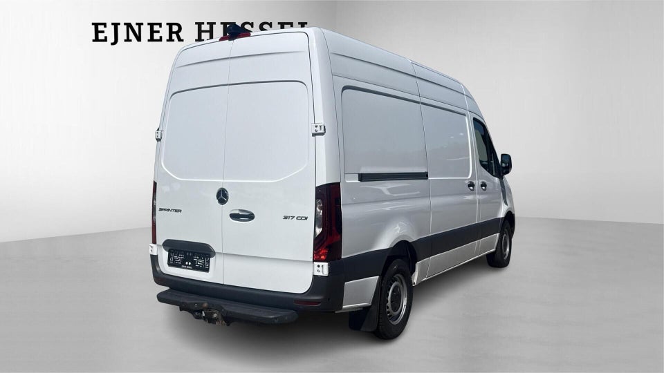Mercedes Sprinter 317 2,0 CDi A2 Kassevogn aut. RWD