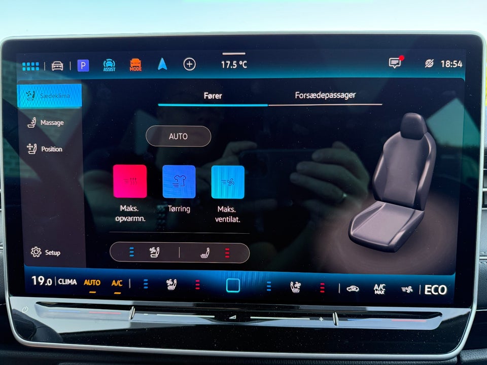 VW ID.7 77 Style+ Tourer 5d