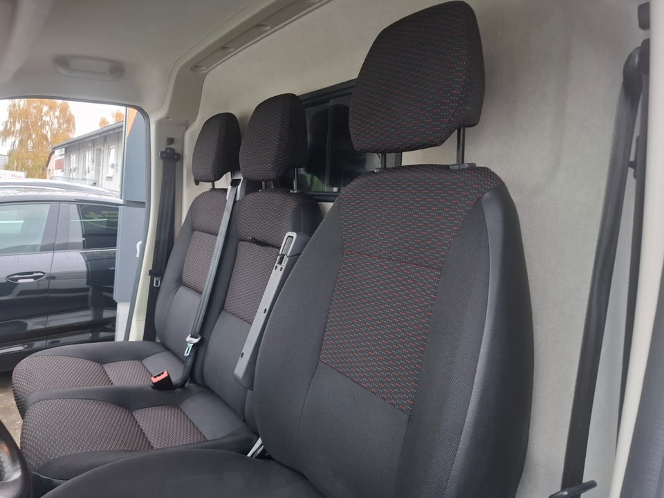 Peugeot Boxer 333 2,2 BlueHDi 165 L3H2 Premium