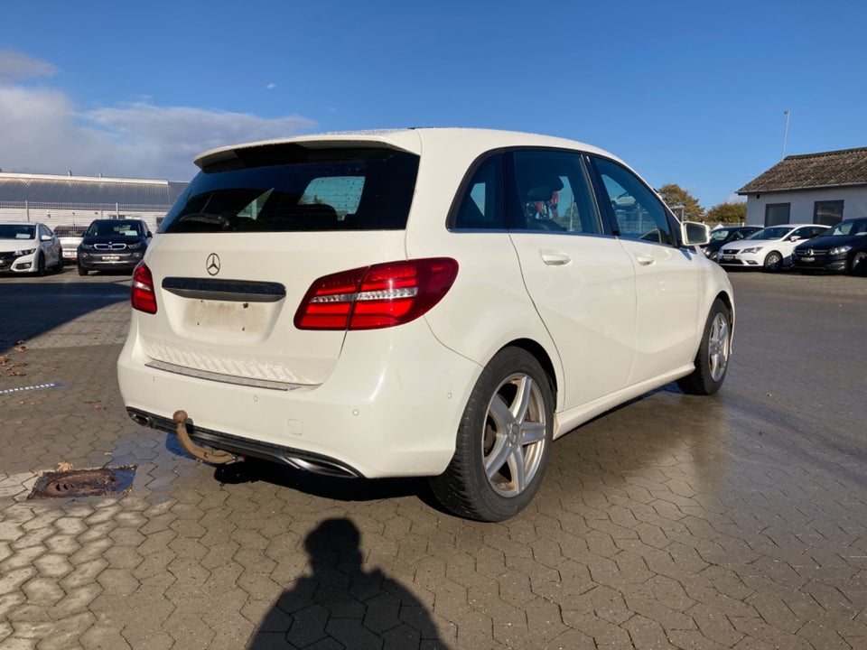 Mercedes B200 d 2,2 aut. 5d