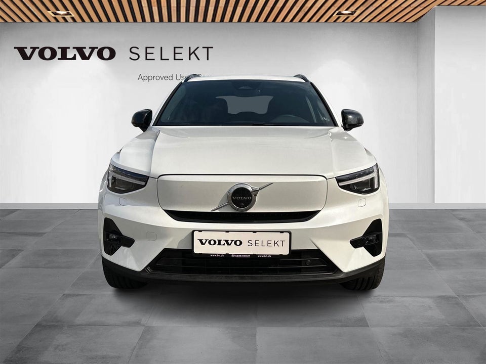 Volvo EX40 Extended Range Plus 5d