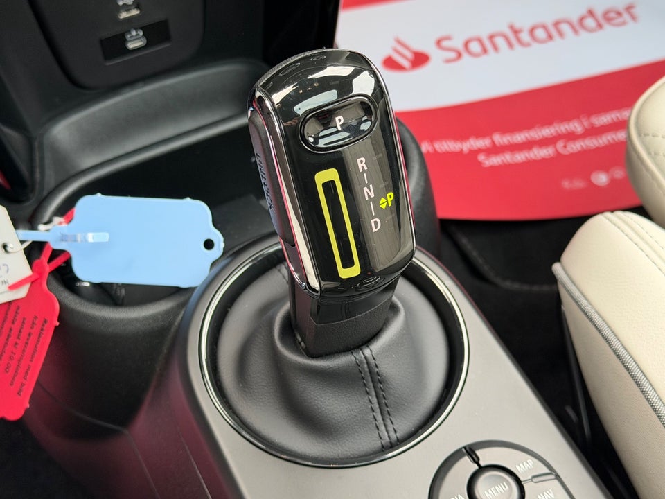 MINI Cooper SE Maximise 3d