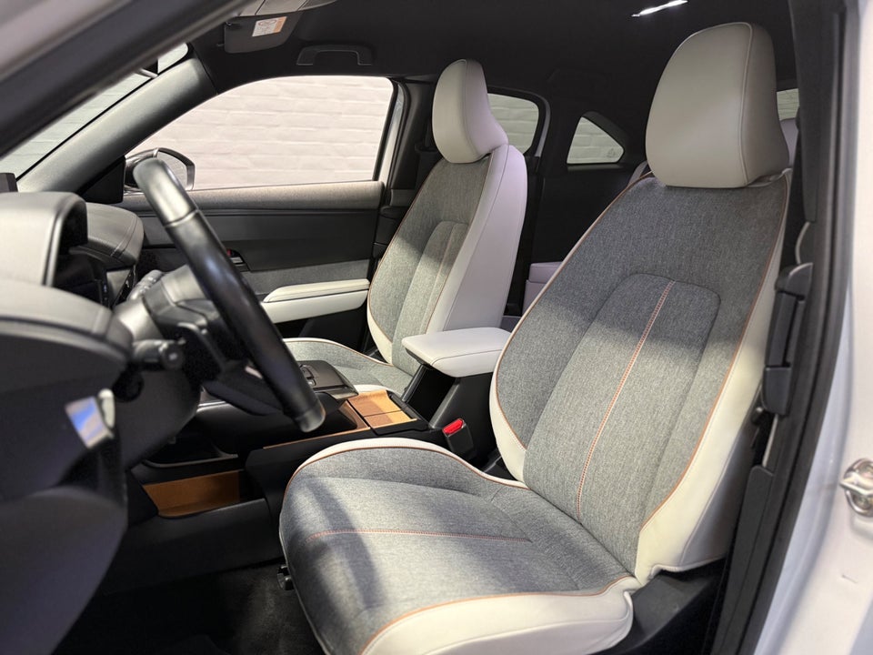 Mazda MX-30 e-SkyActiv Cosmo 5d