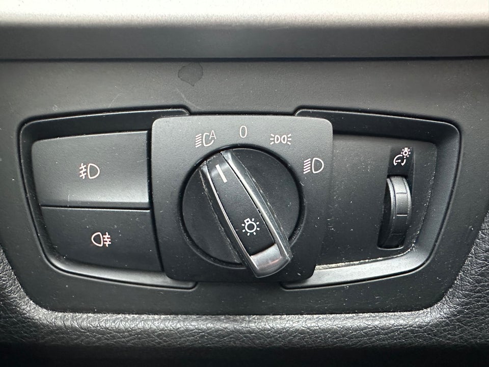 BMW 320d 2,0 Touring aut. 5d