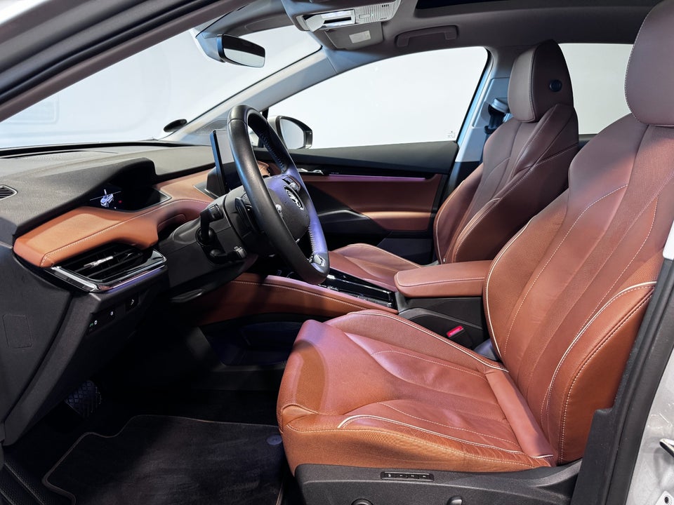 Skoda Enyaq 80 iV Suite 5d