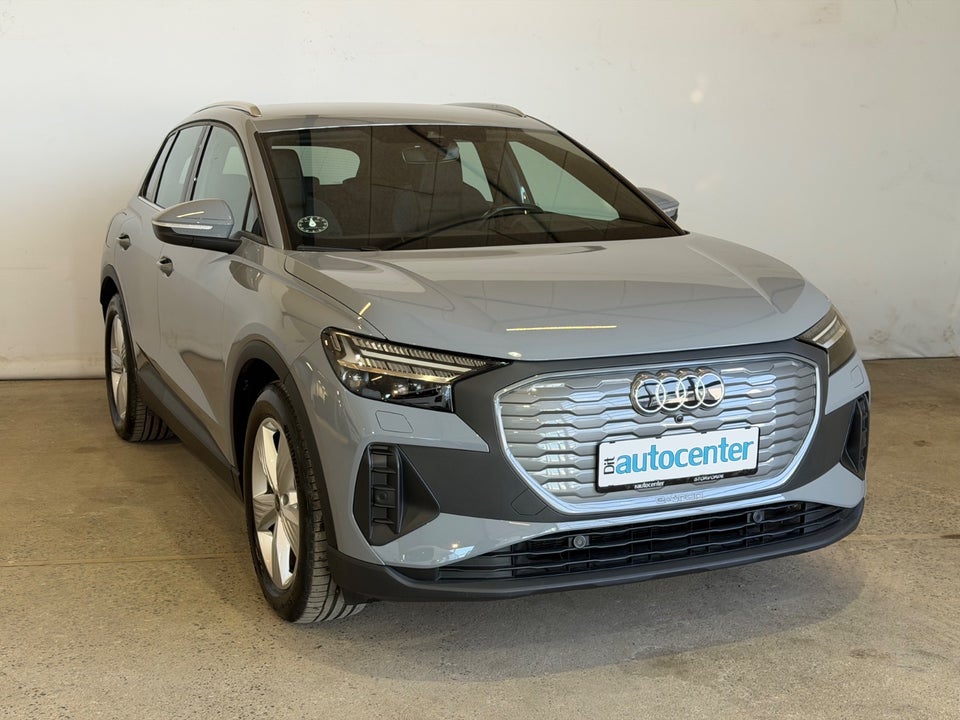 Audi Q4 e-tron 40 S-line 5d