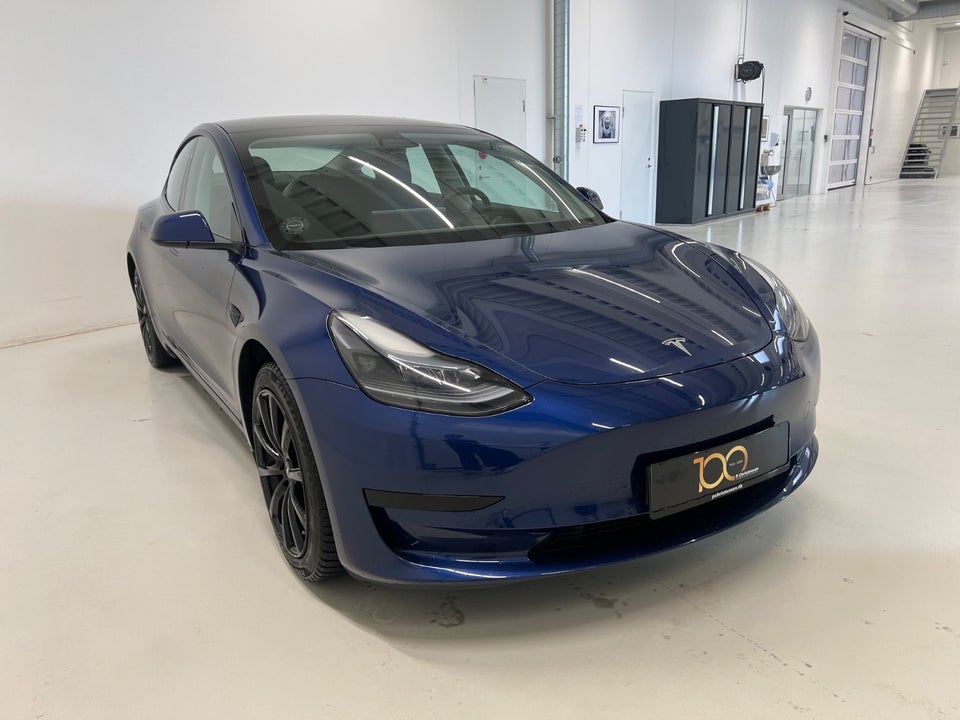 Tesla Model 3 RWD 4d