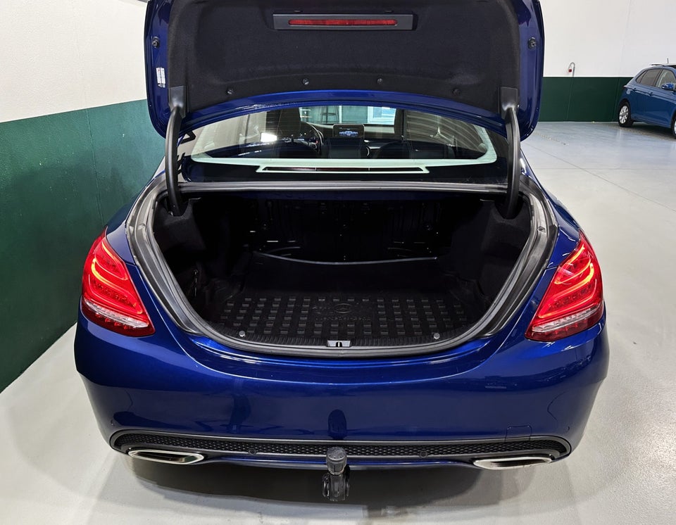 Mercedes C200 2,0 AMG Line aut. 4d