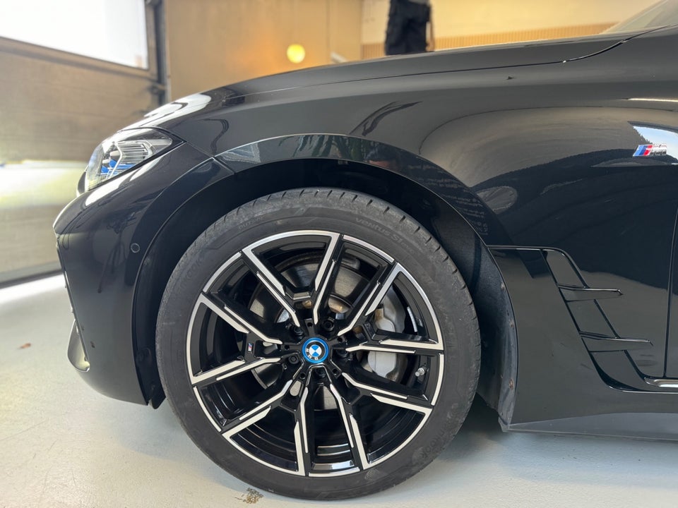 BMW i4 eDrive40 Fully Charged M-Sport 5d