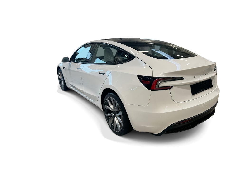 Tesla Model 3 Long Range AWD 4d