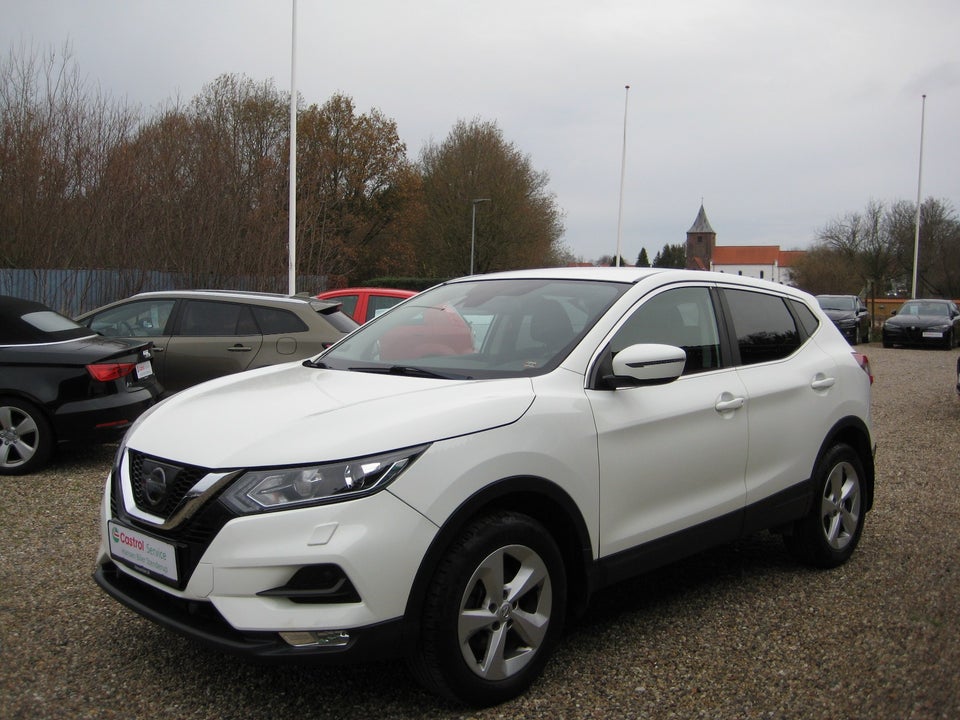 Nissan Qashqai 1,2 Dig-T 115 N-Connecta 5d