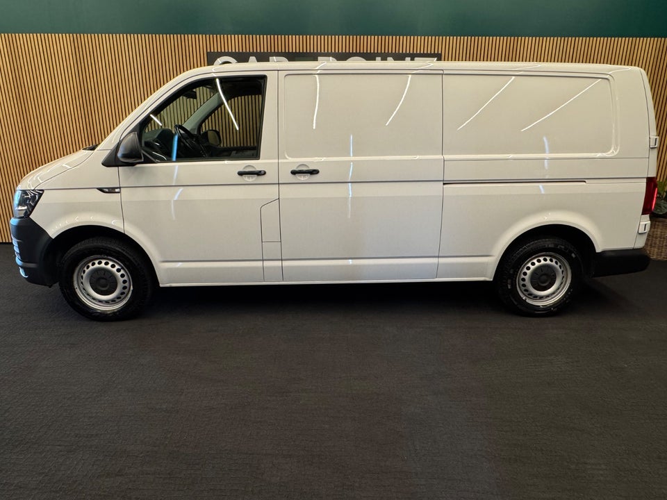VW Transporter 2,0 TDi 150 Kassevogn DSG lang