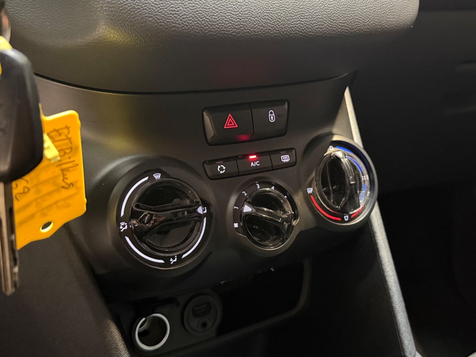 Peugeot 208 1,6 e-HDi 92 Active 5d