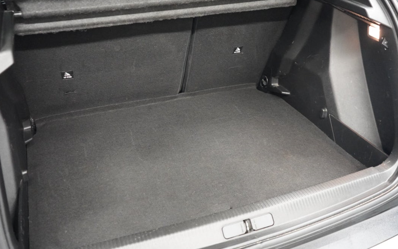 Peugeot 2008 1,2 PureTech 130 Allure EAT8 5d