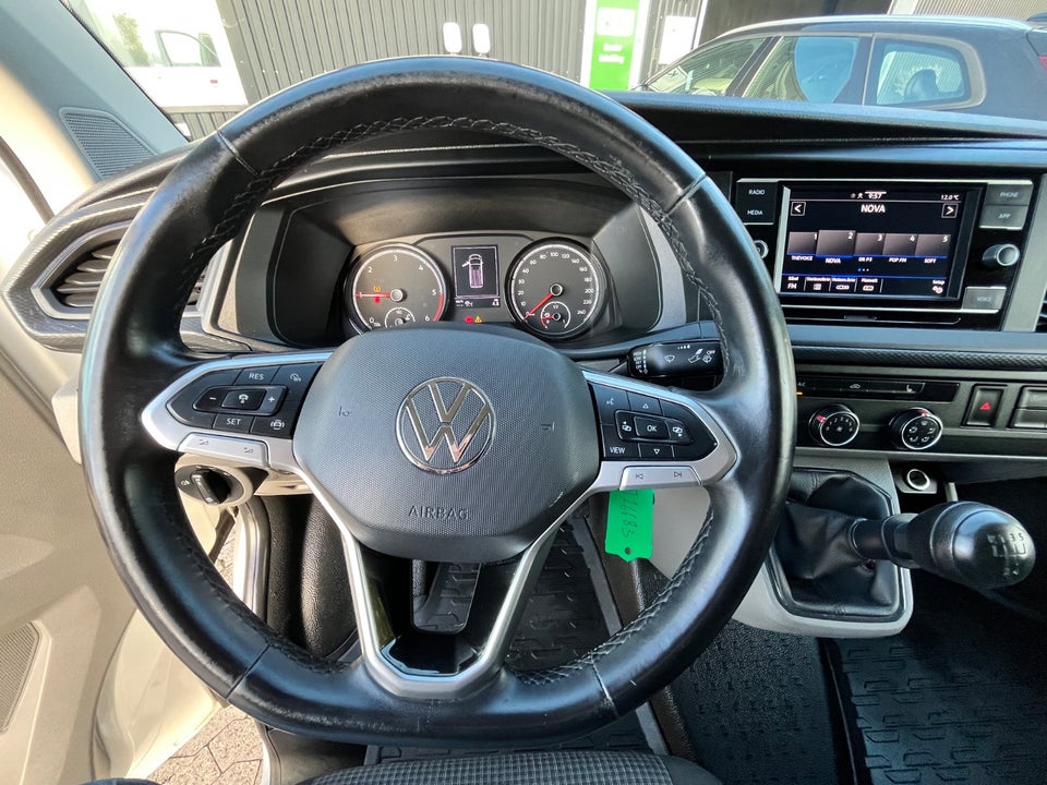 VW Transporter 2,0 TDi 110 Kassevogn lang