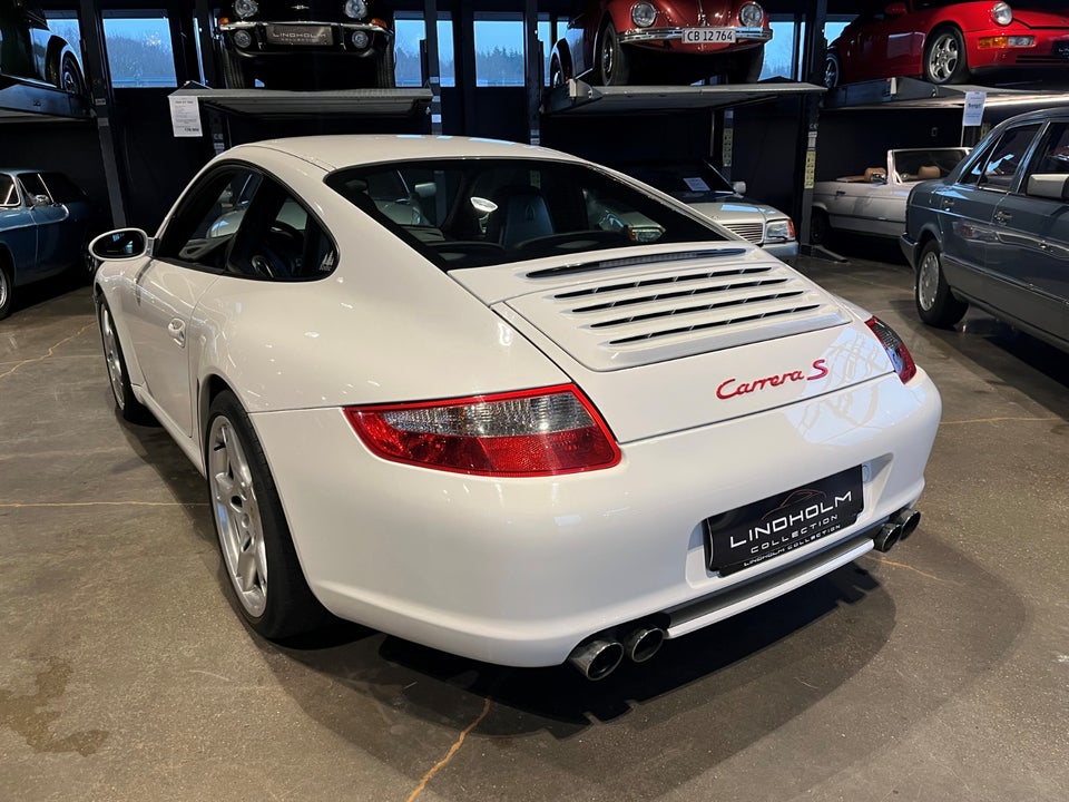 Porsche 911 Carrera S 3,8 Coupé 2d