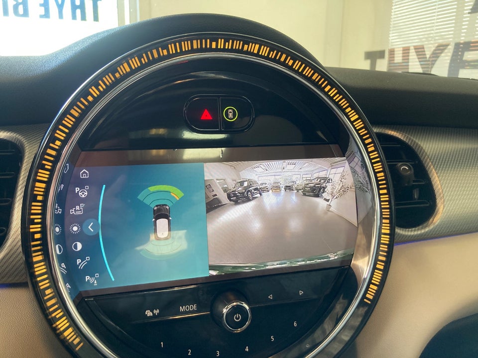 MINI Cooper SE Maximise 3d