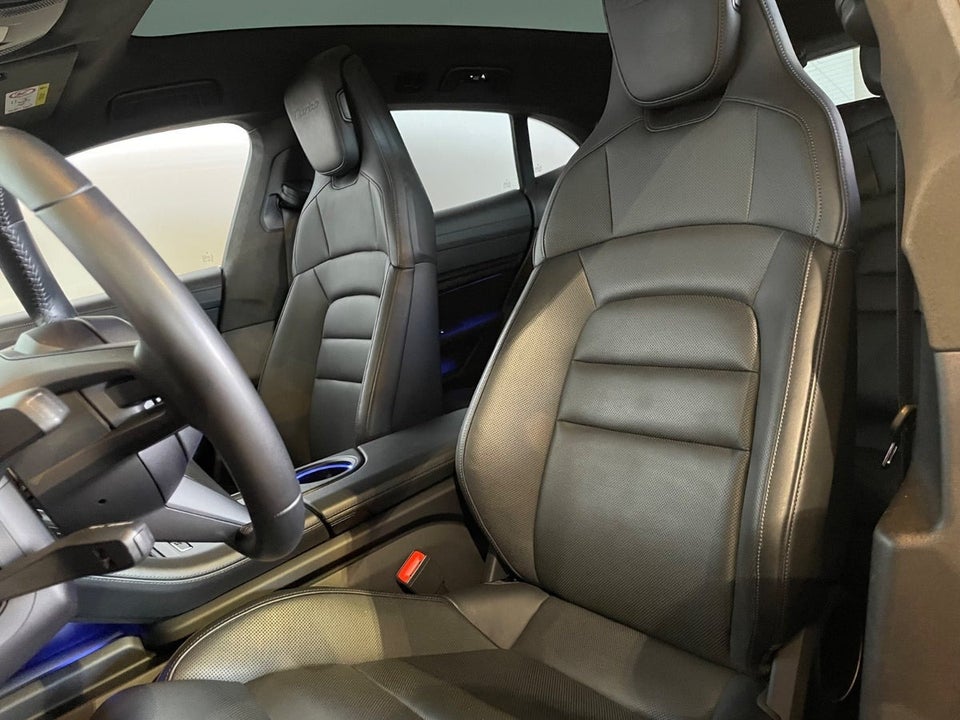 Porsche Taycan Turbo Performance+ Cross Turismo 5d