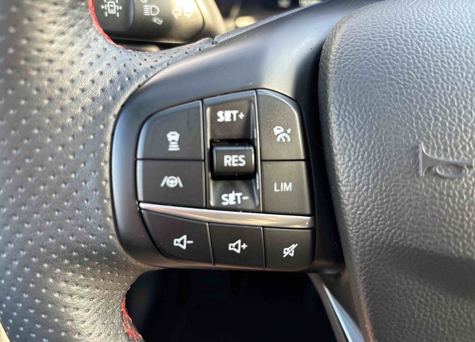 Ford Kuga 2,5 PHEV ST-Line X CVT 5d