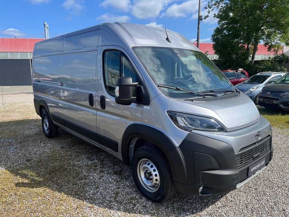 Toyota ProAce Max 110 Comfort Master Kassevogn L3H2