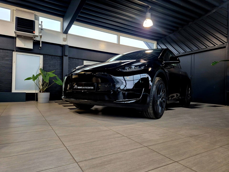 Tesla Model Y Long Range RWD 5d