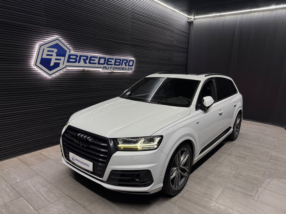 Audi Q7 3,0 TDi 272 S-line quattro Tiptr. 7prs 5d