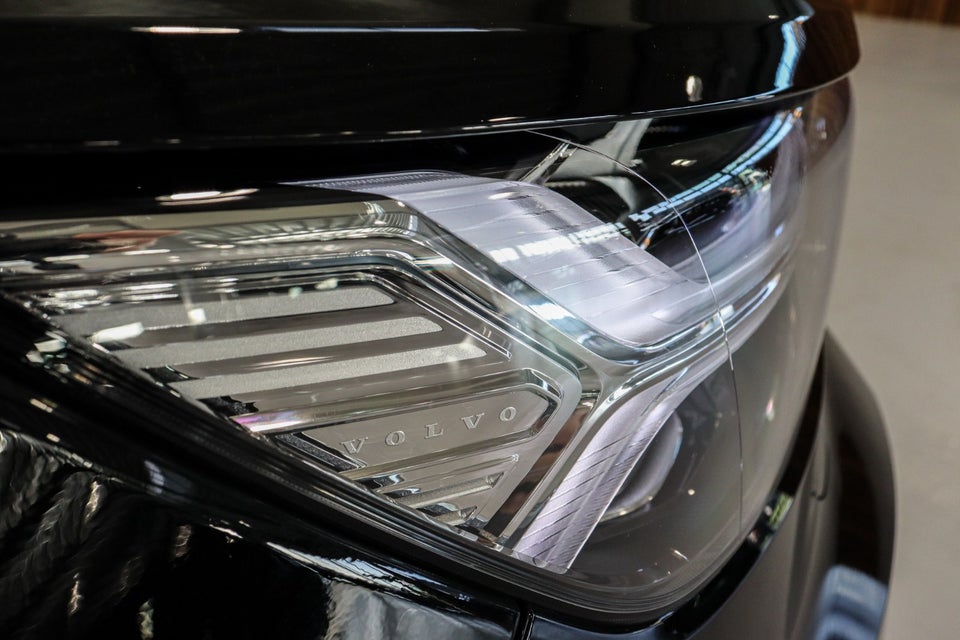 Volvo XC40 P6 ReCharge Plus 5d