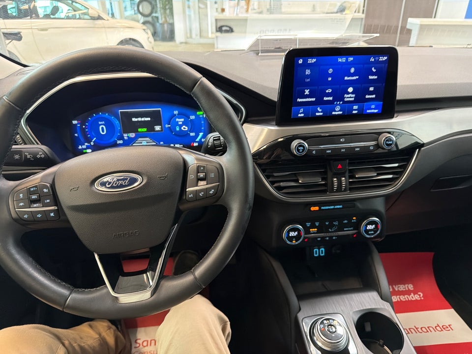 Ford Kuga 2,5 PHEV Titanium CVT 5d