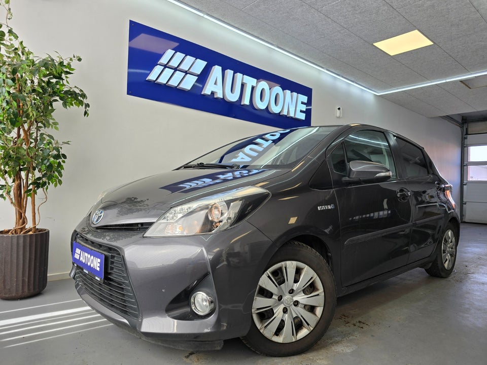 Toyota Yaris 1,5 Hybrid H3 Touch CVT 5d