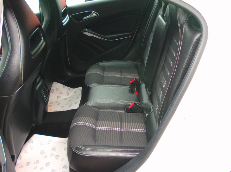 Mercedes A180 d 1,5 AMG Line aut. 5d