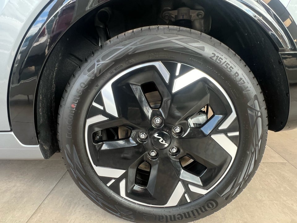 Kia Niro 64 EV Prestige 5d