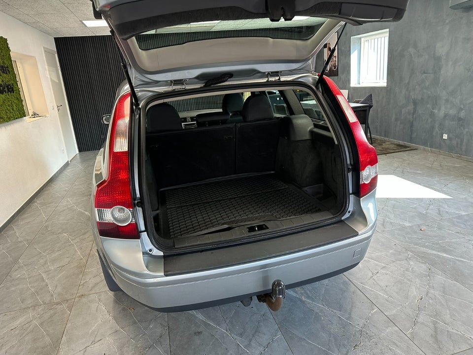 Volvo V50 1,8 Kinetic 5d