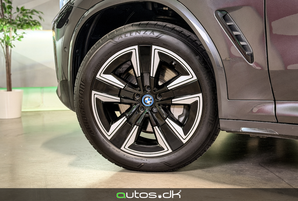 BMW iX3 Charged M-Sport 5d