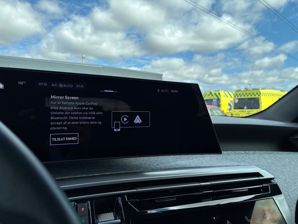 Peugeot e-5008 77 Allure 7prs 5d