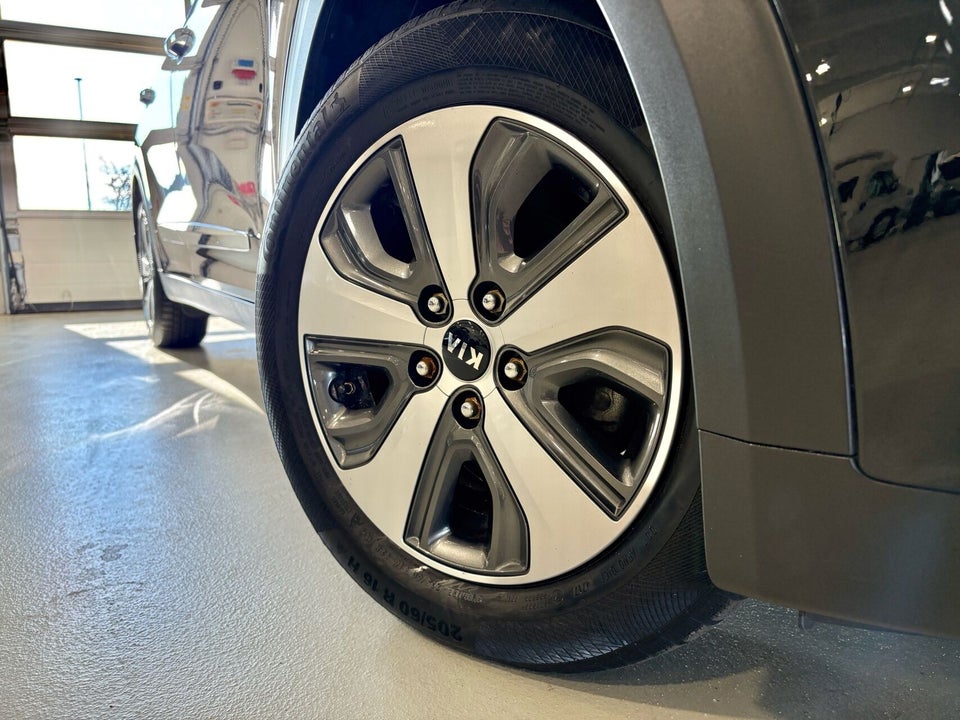 Kia Niro 1,6 PHEV Advance DCT 5d