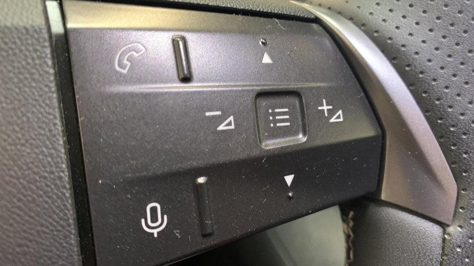 Opel Grandland-e 73 GS Sky 5d