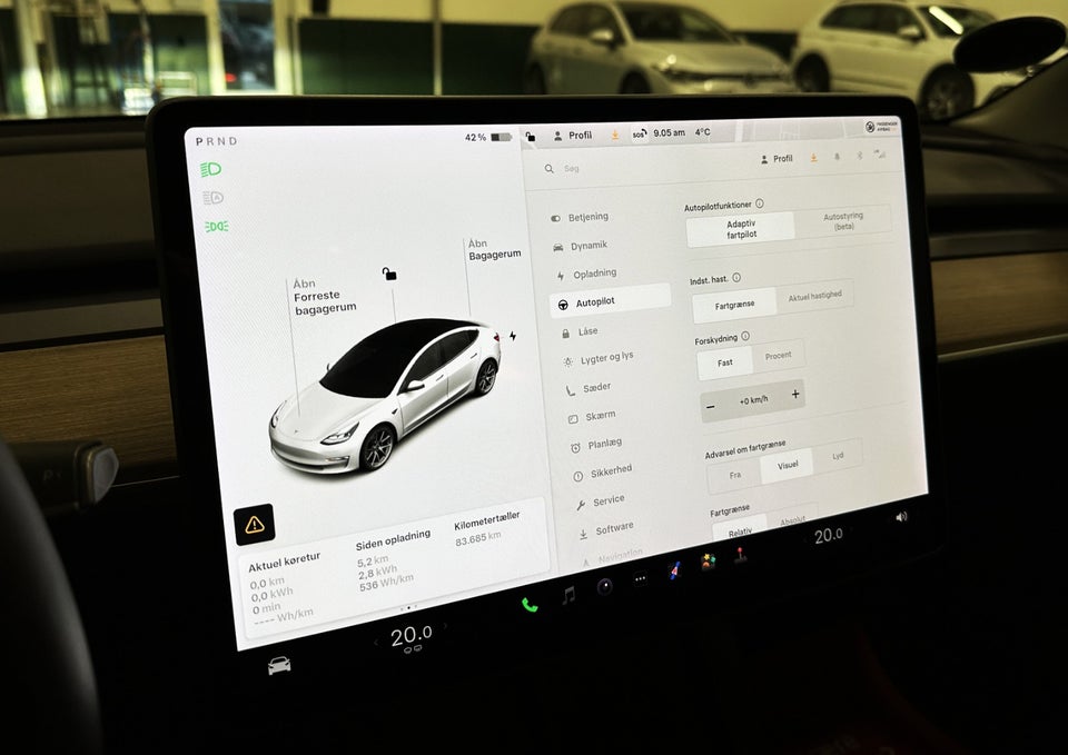 Tesla Model 3 Standard Range+ RWD 4d