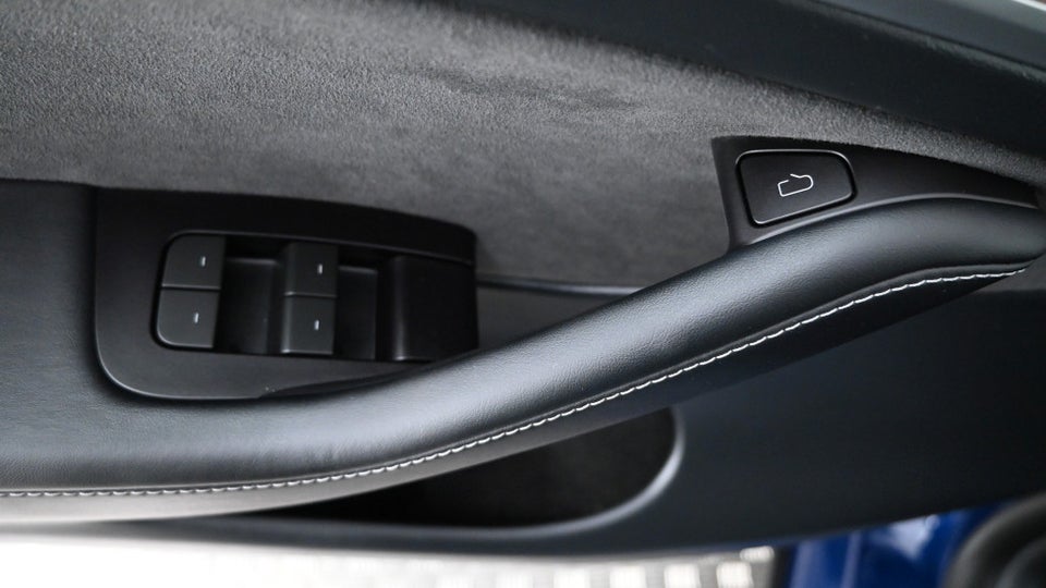 Tesla Model Y Long Range AWD 5d