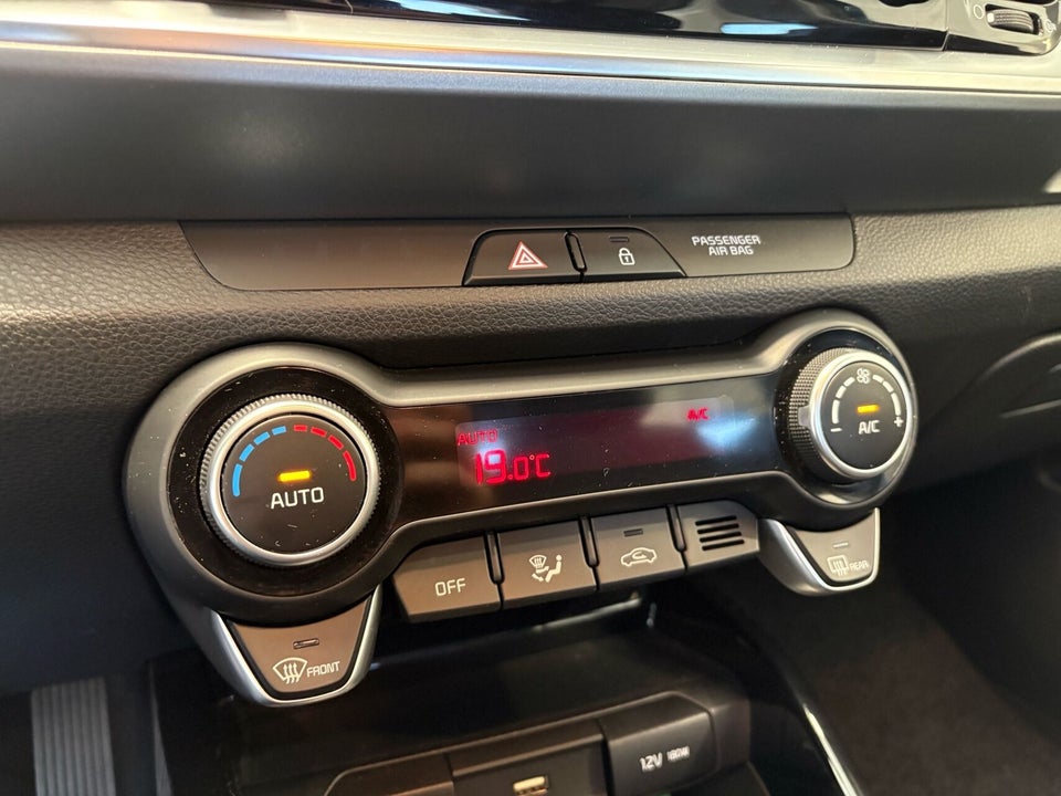 Kia Stonic 1,0 T-GDi mHEV Upgrade DCT 5d