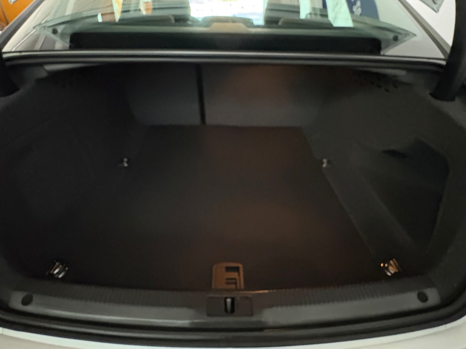 Audi A4 1,8 TFSi 120 4d