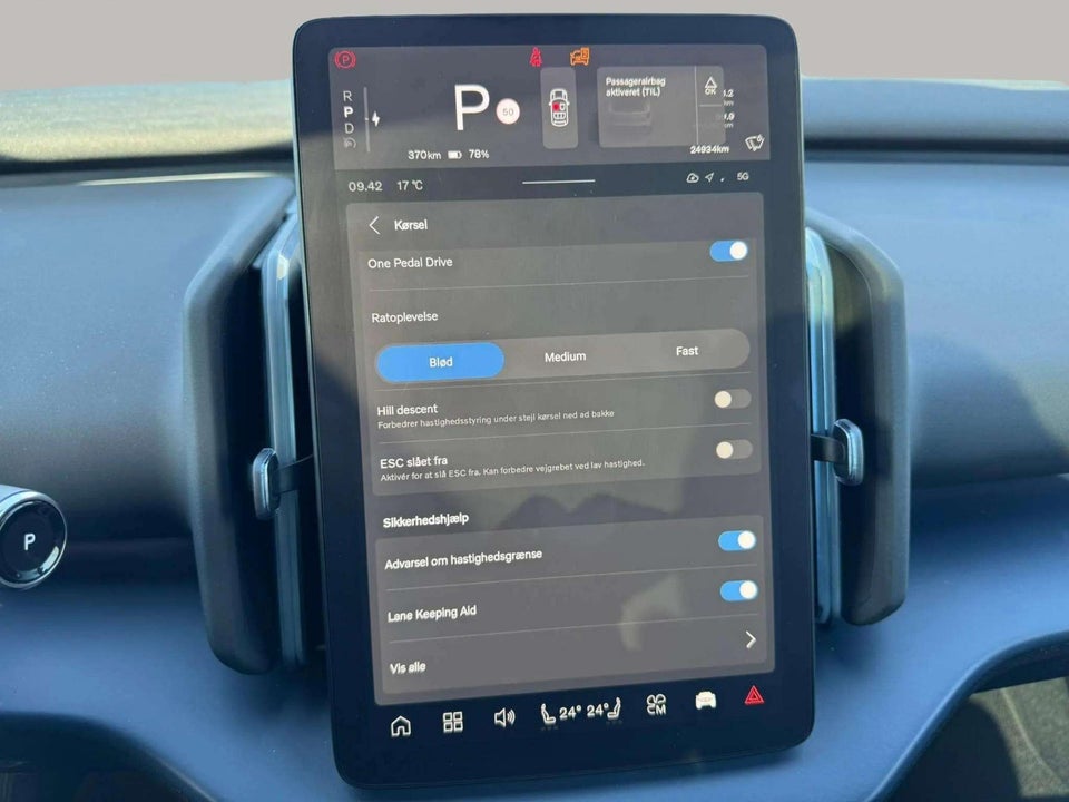 Volvo EX30 Extended Range Ultra 5d