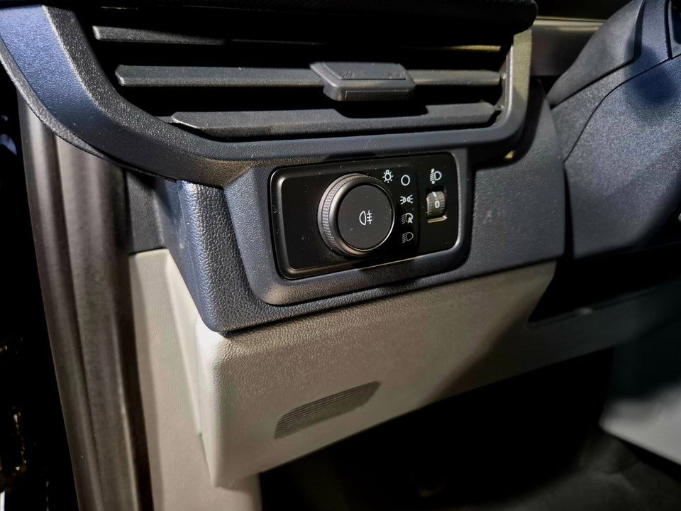 Ford Transit Custom 320L 2,0 EcoBlue Trend