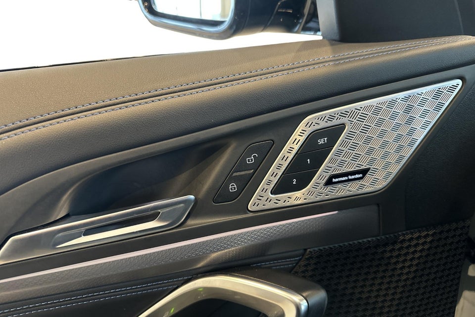 BMW iX1 eDrive20 M-Sport Pro 5d