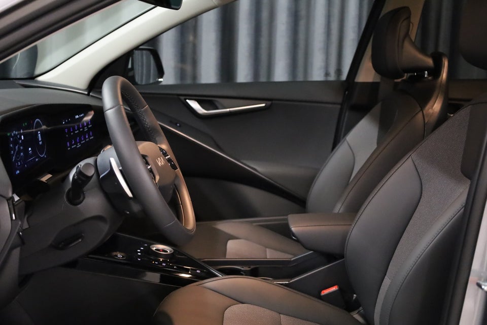Kia Niro 64 EV Prestige 5d